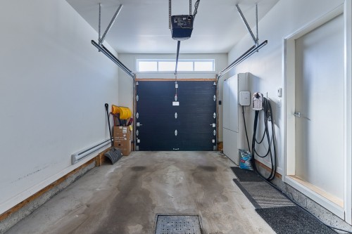 Garage - 461 Rue De St-Gabriel, Mascouche, QC - Indoor Photo Showing Garage