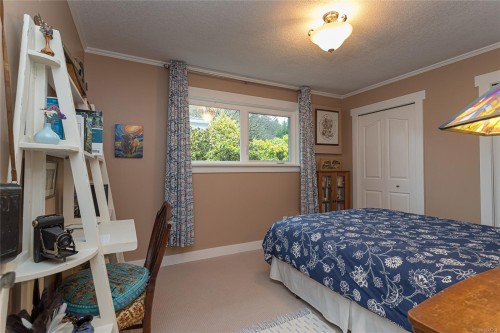 594 Aspen Ave, Qualicum Beach, BC 