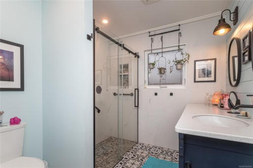 594 Aspen Ave, Qualicum Beach, BC 