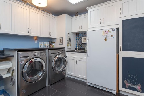 594 Aspen Ave, Qualicum Beach, BC 