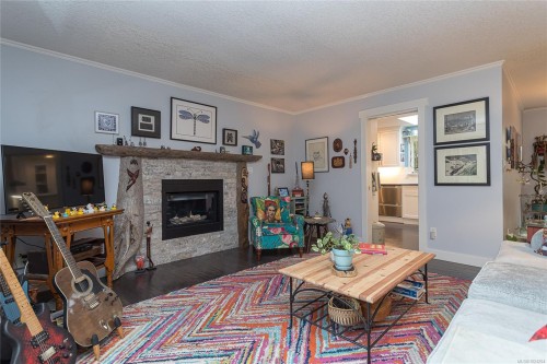 594 Aspen Ave, Qualicum Beach, BC 