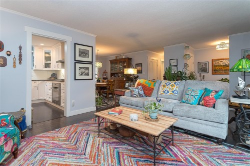 594 Aspen Ave, Qualicum Beach, BC 