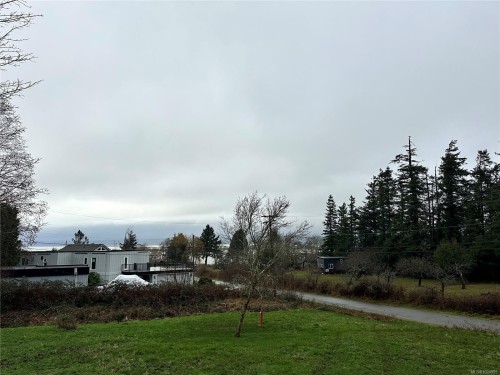 98 Beech St, Comox, BC 