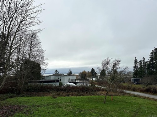 98 Beech St, Comox, BC 