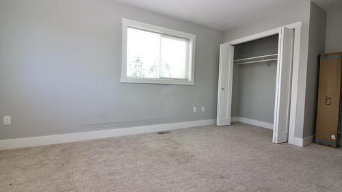 1480 Inkar Road, Kelowna, BC - Indoor Photo Showing Other Room