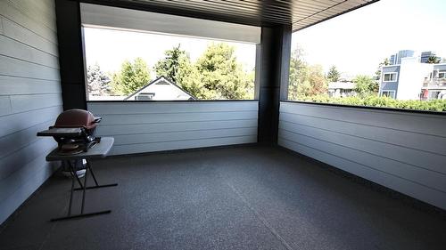 1480 Inkar Road, Kelowna, BC - Outdoor With Exterior