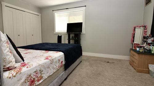 1480 Inkar Road, Kelowna, BC - Indoor Photo Showing Bedroom