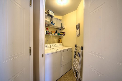 Salle de lavage - 331 Boul. Jérobelle, Saint-Jérôme, QC - Indoor Photo Showing Laundry Room