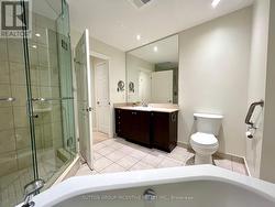 Primary bedroom ensuite - 