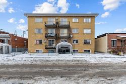 7565 Rue Chabot  Montréal (Villeray/Saint-Michel/Parc-Extension), QC H2E 2L2