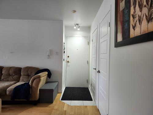 Hall d'entrée/Vestibule - 102-2355 Rue Henri-Cyr, Longueuil (Saint-Hubert), QC - Indoor