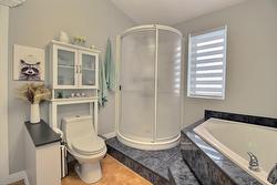 Salle de bains attenante à la CCP - 