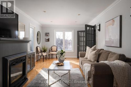 14227 Trafalgar Road, Halton Hills, ON - Indoor Photo Showing Living Room With Fireplace