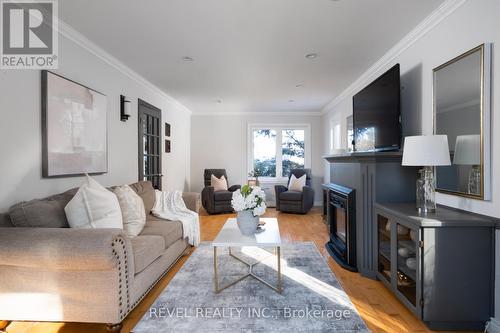 14227 Trafalgar Road, Halton Hills, ON - Indoor Photo Showing Living Room With Fireplace