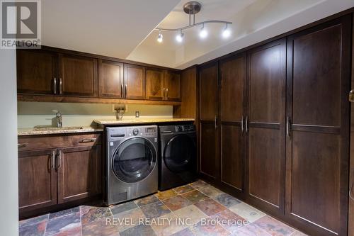 14227 Trafalgar Road, Halton Hills, ON - Indoor Photo Showing Laundry Room