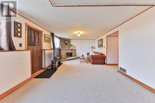 2420 Mainroyal Street, Mississauga, ON - Indoor Photo Showing Other Room