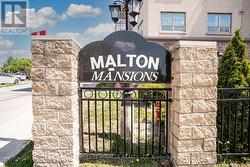 419 - 7405 GOREWAY DRIVE  Mississauga, ON L4T 0A3