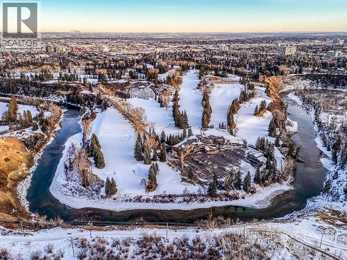 1910 48 Avenue Sw, Calgary, AB - Outdoor With View