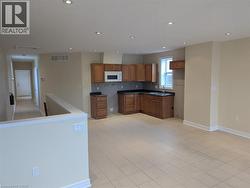 5052 VICTORIA Avenue Unit# 2  Niagara Falls, ON L2E 4E1