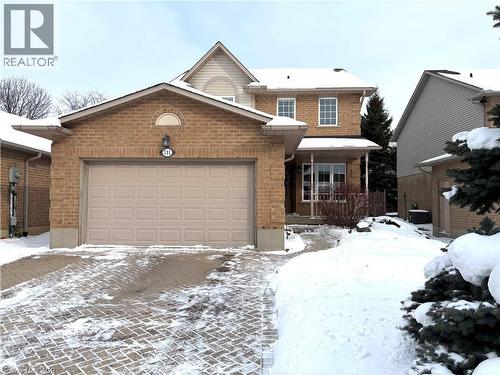111 DUNCAIRN Crescent  Hamilton, ON L9C 6E9