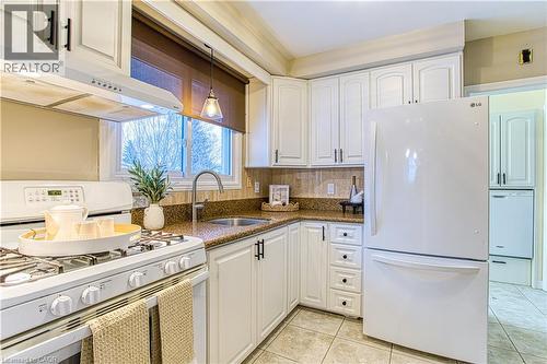 111 Leitch Drive, Grimsby, ON 