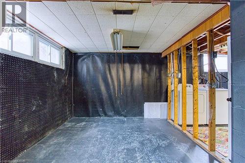 111 Leitch Drive, Grimsby, ON 