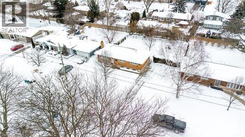 111 Leitch Drive, Grimsby, ON 