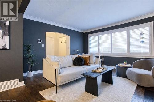 111 Leitch Drive, Grimsby, ON 