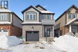 447 MOORLANDS Crescent  Kitchener, ON N2P 0C9