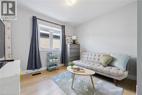 447 Moorlands Crescent, Kitchener, ON - Indoor Photo Showing Living Room