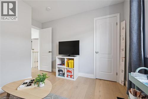 447 Moorlands Crescent, Kitchener, ON - Indoor