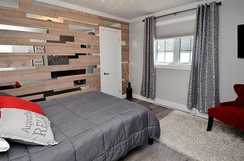 Chambre à coucher - 60 Rue J.-A.-Tardif, Beaupré, QC - Indoor Photo Showing Bedroom