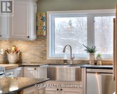 main living area - kitchen (3rd floor) - 