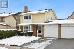 2314 COTTERS CRESCENT  Ottawa, ON K1V 8Y6
