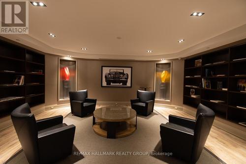 Champagne Lounge - Lounge - 1805 - 111 Champagne Avenue, Ottawa, ON - Indoor