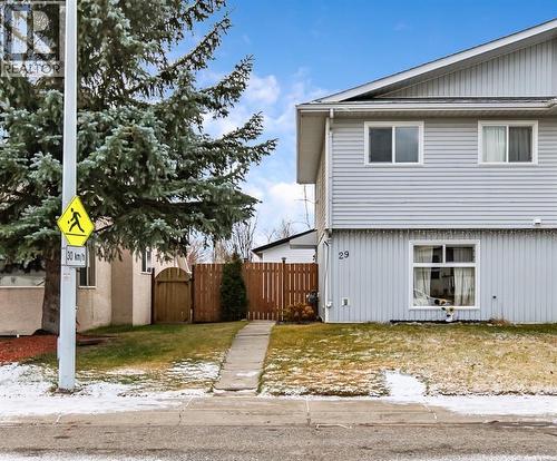 29 Green Meadow Crescent, Strathmore, AB - Outdoor