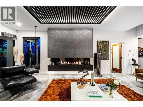 5325 Montiverdi Place, West Vancouver, BC - Indoor