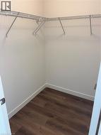 walk in closet - 
