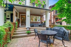 MAIN - 24 HAMMERSMITH AVENUE  Toronto, ON M4E 2W4