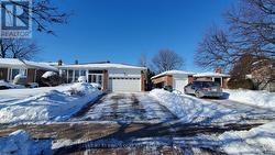 49 CHARTLAND BOULEVARD S  Toronto, ON M1S 2R5