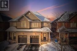 86 DONALD STEWART CRESCENT  East Gwillimbury, ON L0G 1M0