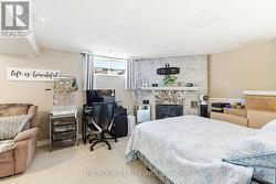 Lower apartment Living room - 