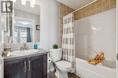 322 Cranford Park Se, Calgary, AB - Indoor Photo Showing Bathroom