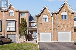 334 SPARROW CIRCLE  Pickering, ON L1V 6Y3