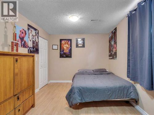 Basement Bedroom - 60 Sherwood Way Nw, Calgary, AB - Indoor Photo Showing Bedroom