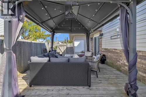 1812 Vicky Circle, Windsor, ON - Outdoor With Deck Patio Veranda With Exterior