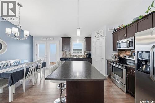 536 Palmer Crescent, Warman, SK - Indoor Photo Showing Kitchen