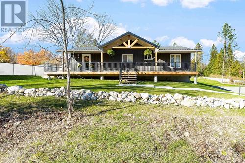 550 Second Avenue, Tay, ON - Outdoor With Deck Patio Veranda