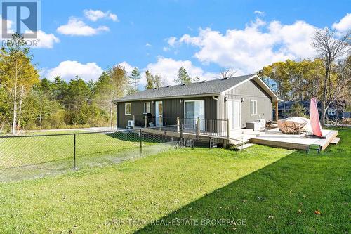 550 Second Avenue, Tay, ON - Outdoor With Deck Patio Veranda