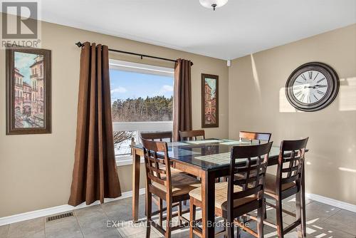 1403 Ireland Drive, Peterborough (Monaghan Ward 2), ON - Indoor Photo Showing Dining Room